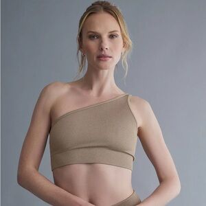 Alo yoga asymmetric bra